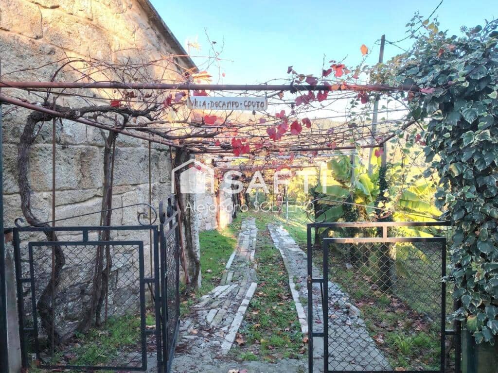 4 sovrum Villa till salu i Crecente - 190 000 € (Ref: 9415785)