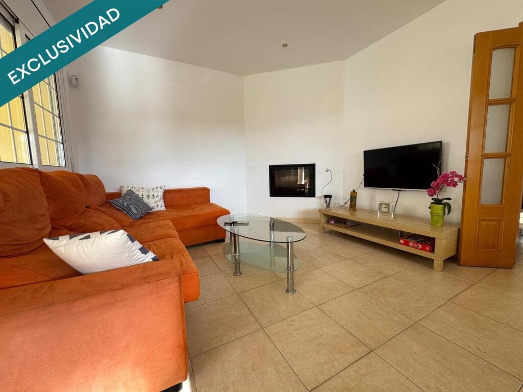 3 bedroom Villa for sale in Vidreres - € 400,000 (Ref: 9415786)