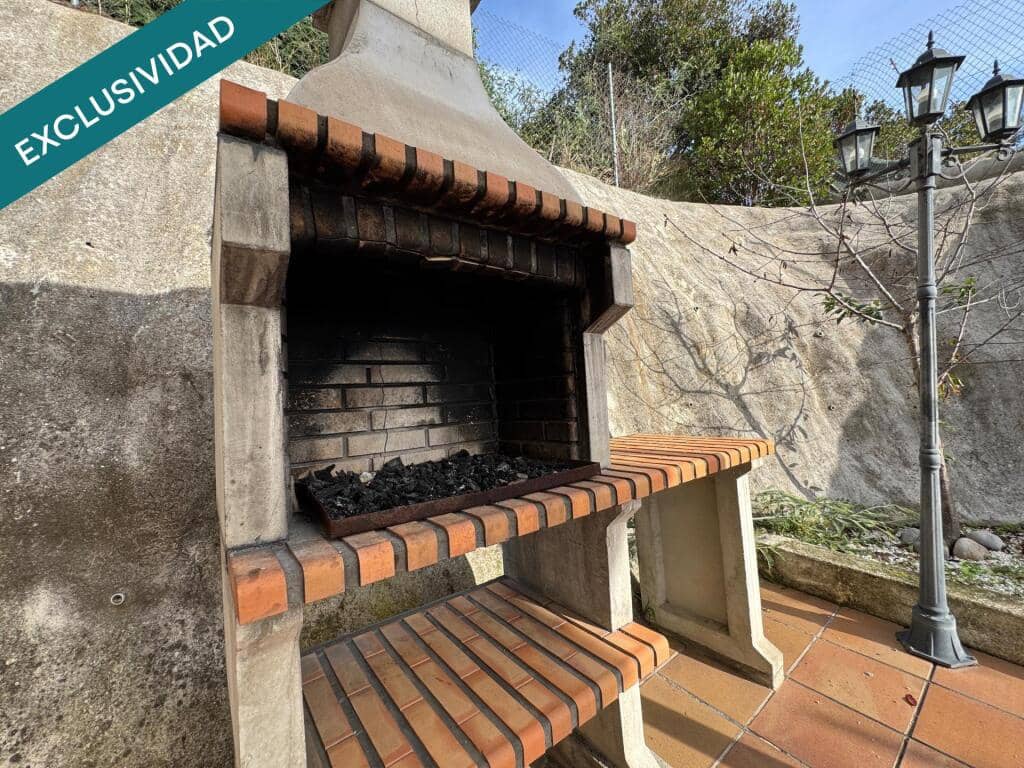 3 bedroom Villa for sale in Vidreres - € 400,000 (Ref: 9415786)