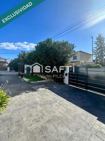 Chalet de 3 habitaciones en Empuriabrava, Castelló d'Empúries en venta - 530.000 € (Ref: 9419542)