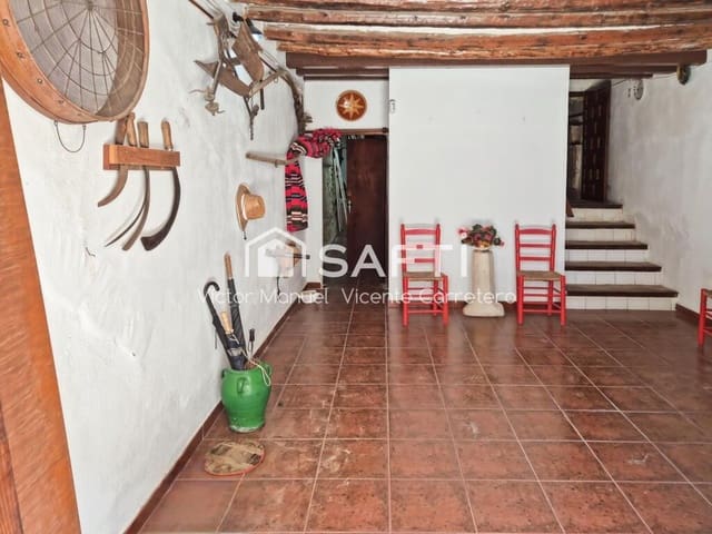 5 slaapkamer Finca/Landhuis te koop in Sant Mateu - € 89.000 (Ref: 9419547)