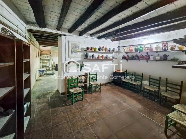 5 slaapkamer Finca/Landhuis te koop in Sant Mateu - € 89.000 (Ref: 9419547)