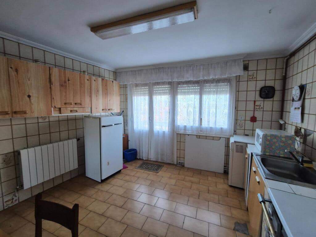 3 sovrum Lägenhet till salu i Almanza - 72 000 € (Ref: 9419557)