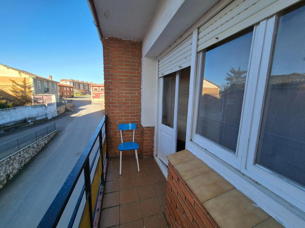 3 sovrum Lägenhet till salu i Almanza - 72 000 € (Ref: 9419557)