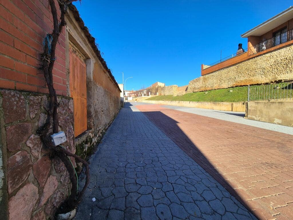 3 sovrum Lägenhet till salu i Almanza - 72 000 € (Ref: 9419557)