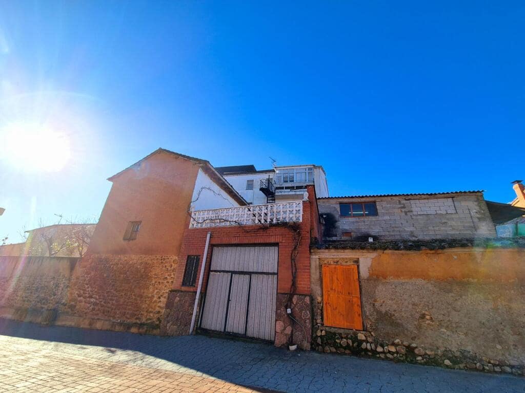 3 sovrum Lägenhet till salu i Almanza - 72 000 € (Ref: 9419557)