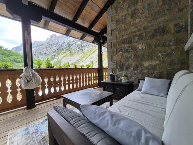 4 bedroom Finca/Country House for sale in Posada de Valdeón - € 390,000 (Ref: 9419558)