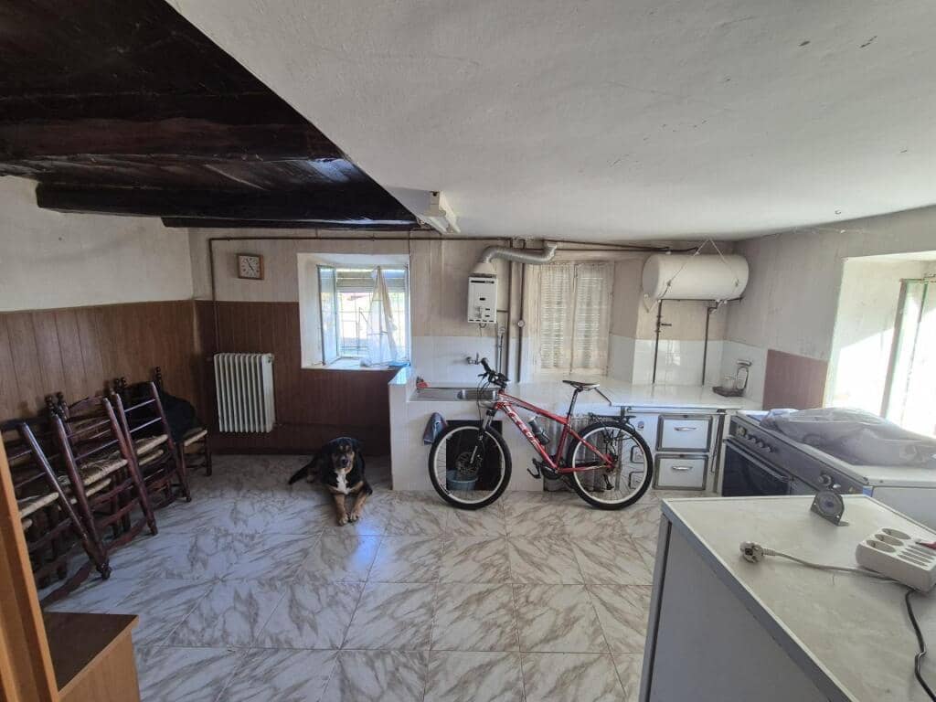 3 soveværelse Finca/Landehus til salg i Garrafe de Torio - € 75.000 (Ref: 9419559)