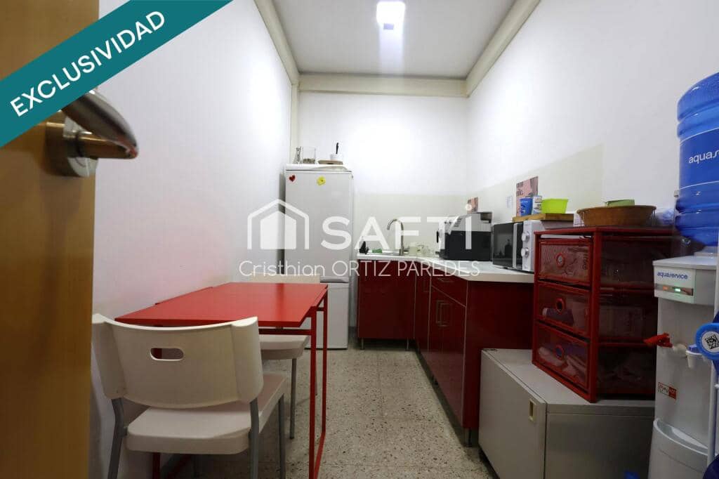 Commercieel te koop in Barcelona stad - € 590.000 (Ref: 9422233)