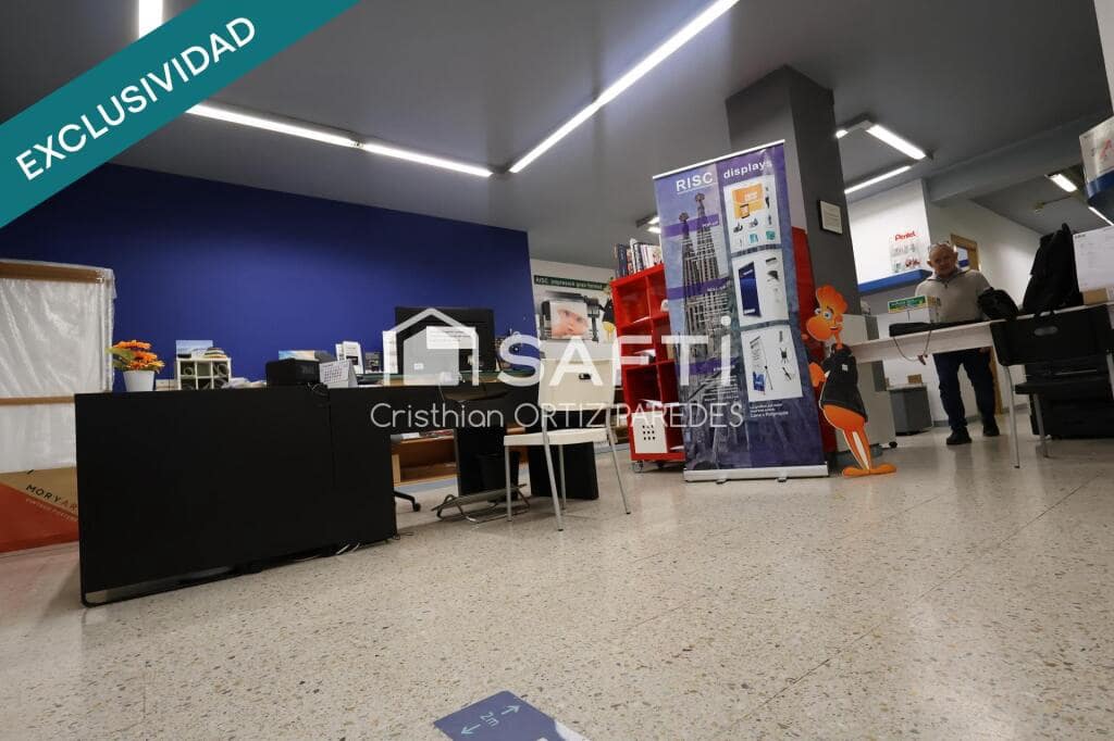 Kommersiell til salgs i Barcelona by - € 140 000 (Ref: 9422234)