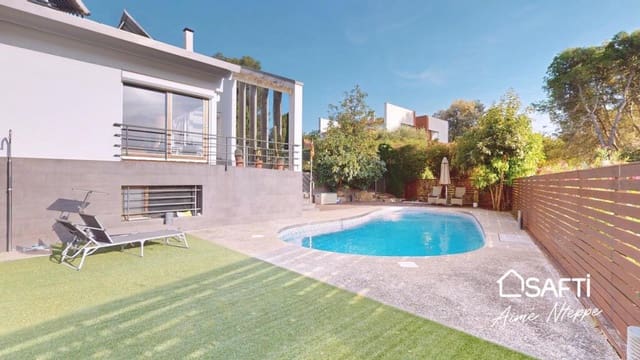 4 soverom Villa til salgs i Girona by med svømmebasseng garasje - € 630 000 (Ref: 9422235)