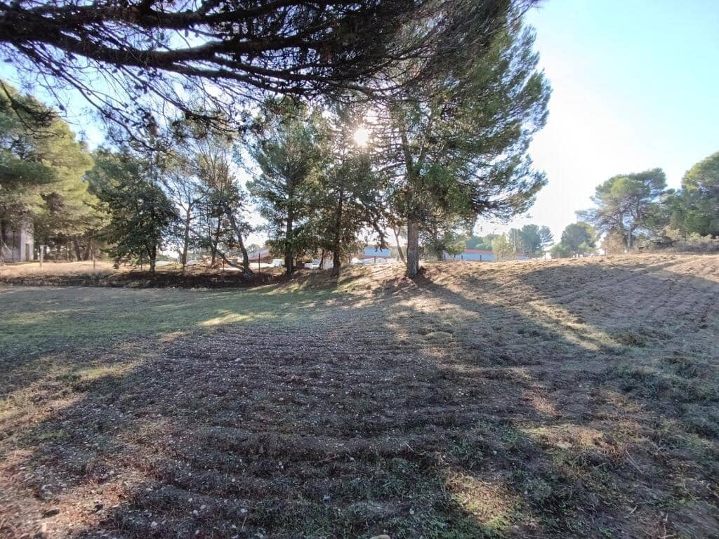 Rakentamaton maa myytävänä paikassa Ubeda - 950 000 € (Ref: 9422236)