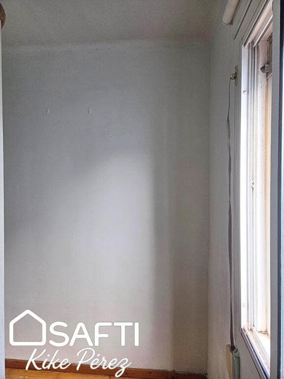 2 soveværelse Penthouse til salg i L'Hospitalet de Llobregat - € 136.000 (Ref: 9422238)