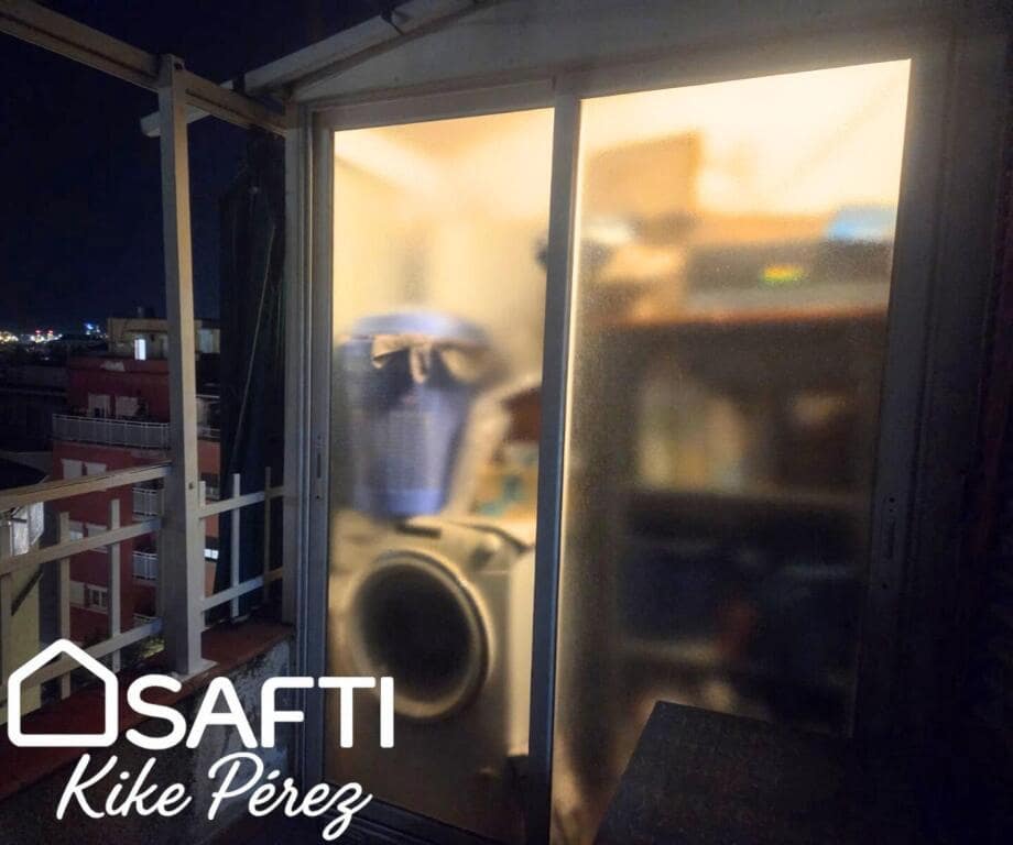 2 soveværelse Penthouse til salg i L'Hospitalet de Llobregat - € 136.000 (Ref: 9422238)