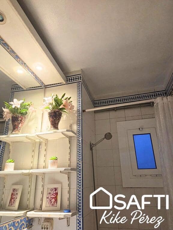 2 soveværelse Penthouse til salg i L'Hospitalet de Llobregat - € 136.000 (Ref: 9422238)