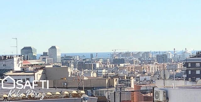 2 soveværelse Penthouse til salg i L'Hospitalet de Llobregat - € 136.000 (Ref: 9422238)