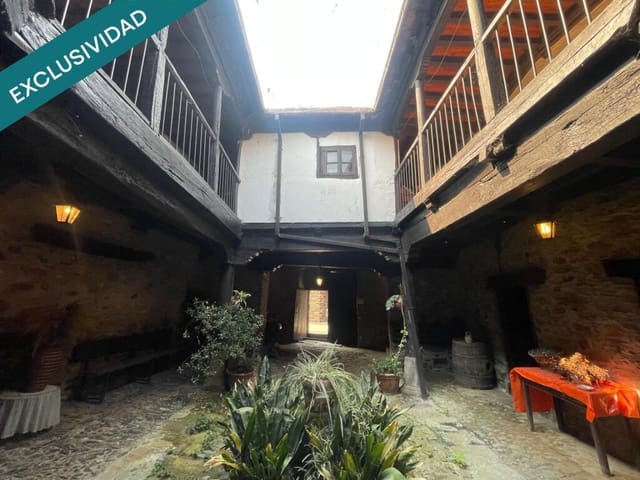 5 bedroom Finca/Country House for sale in San Esteban de Valdueza, Ponferrada - € 210,000 (Ref: 9422241)