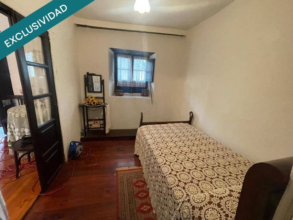 5 bedroom Finca/Country House for sale in San Esteban de Valdueza - € 210,000 (Ref: 9422241)