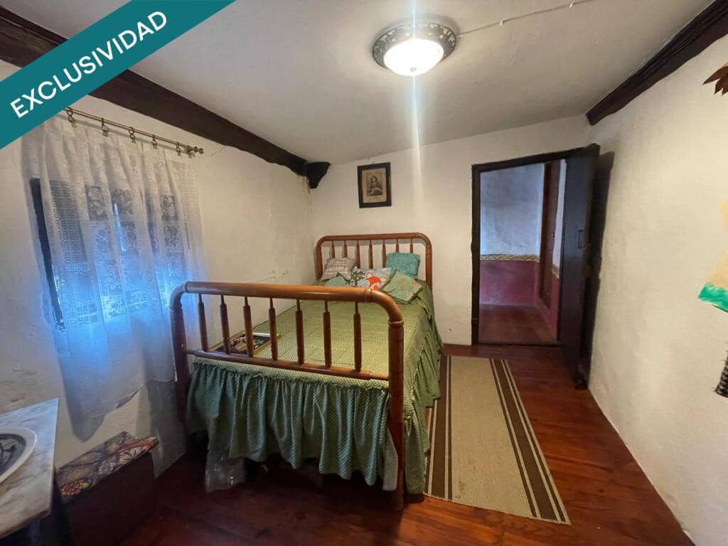 5 bedroom Finca/Country House for sale in San Esteban de Valdueza - € 210,000 (Ref: 9422241)