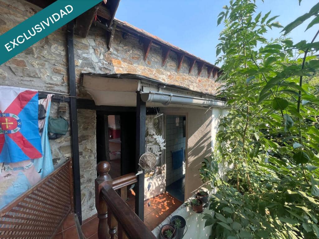 5 bedroom Finca/Country House for sale in San Esteban de Valdueza - € 210,000 (Ref: 9422241)