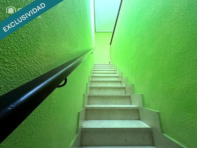 4 bedroom Terraced Villa for sale in Pinoso with garage - € 99,900 (Ref: 9422243)