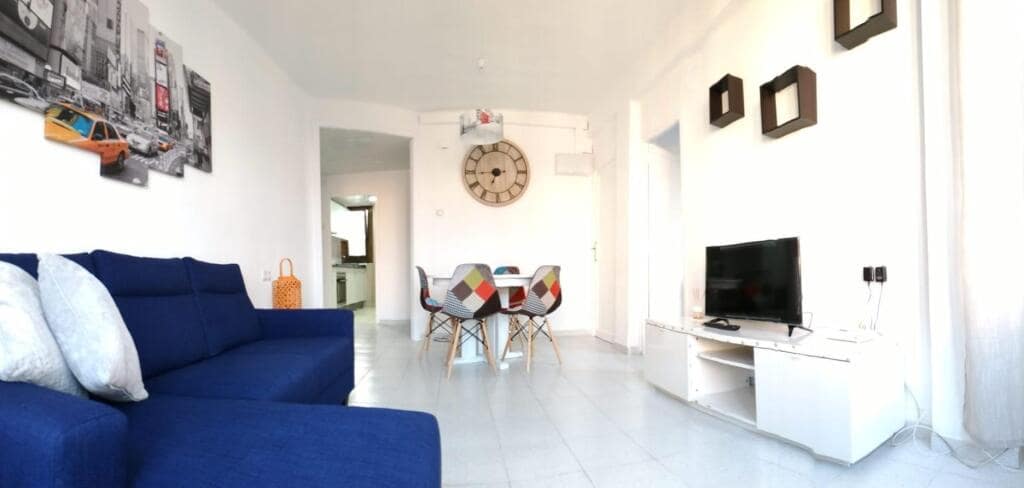 4 bedroom Apartment for sale in Castello de la Plana - € 132,000 (Ref: 9422245)