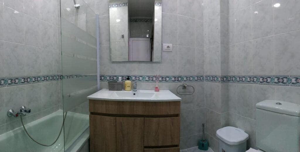 4 bedroom Apartment for sale in Castello de la Plana - € 132,000 (Ref: 9422245)