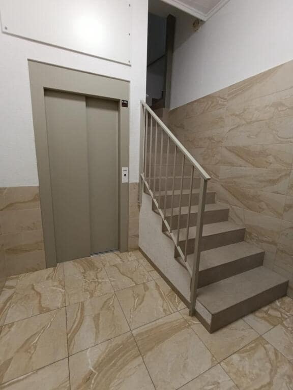 4 bedroom Apartment for sale in Castello de la Plana - € 132,000 (Ref: 9422245)