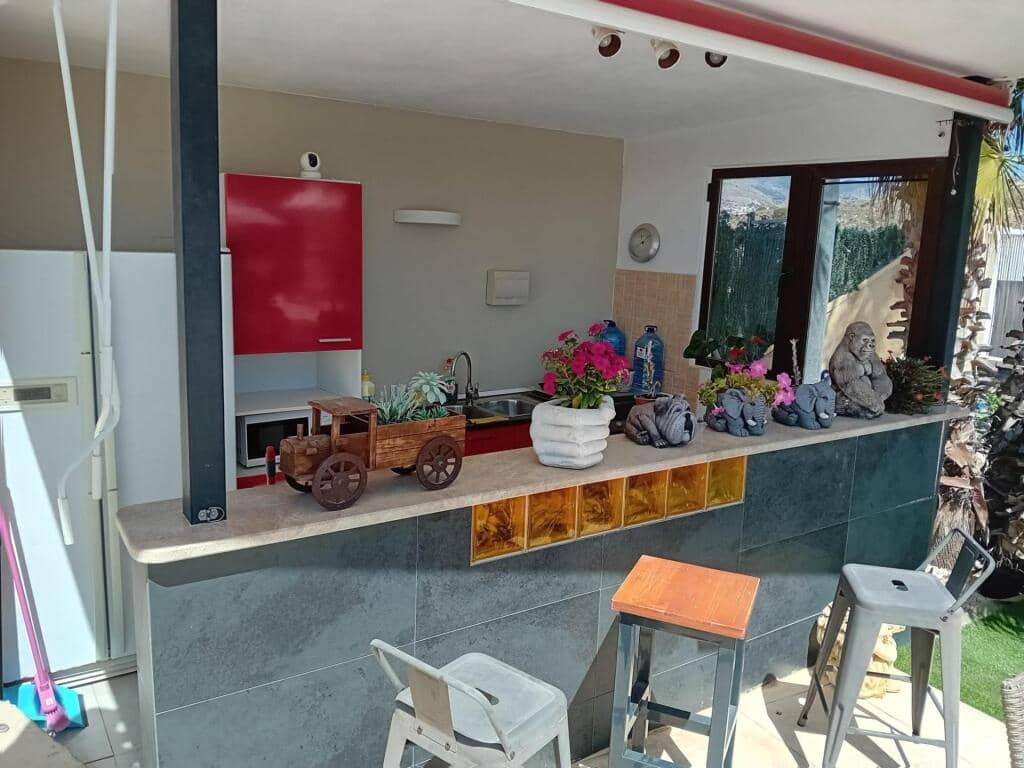 5 bedroom Villa for sale in Jijona / Xixona - € 469,000 (Ref: 9422247)