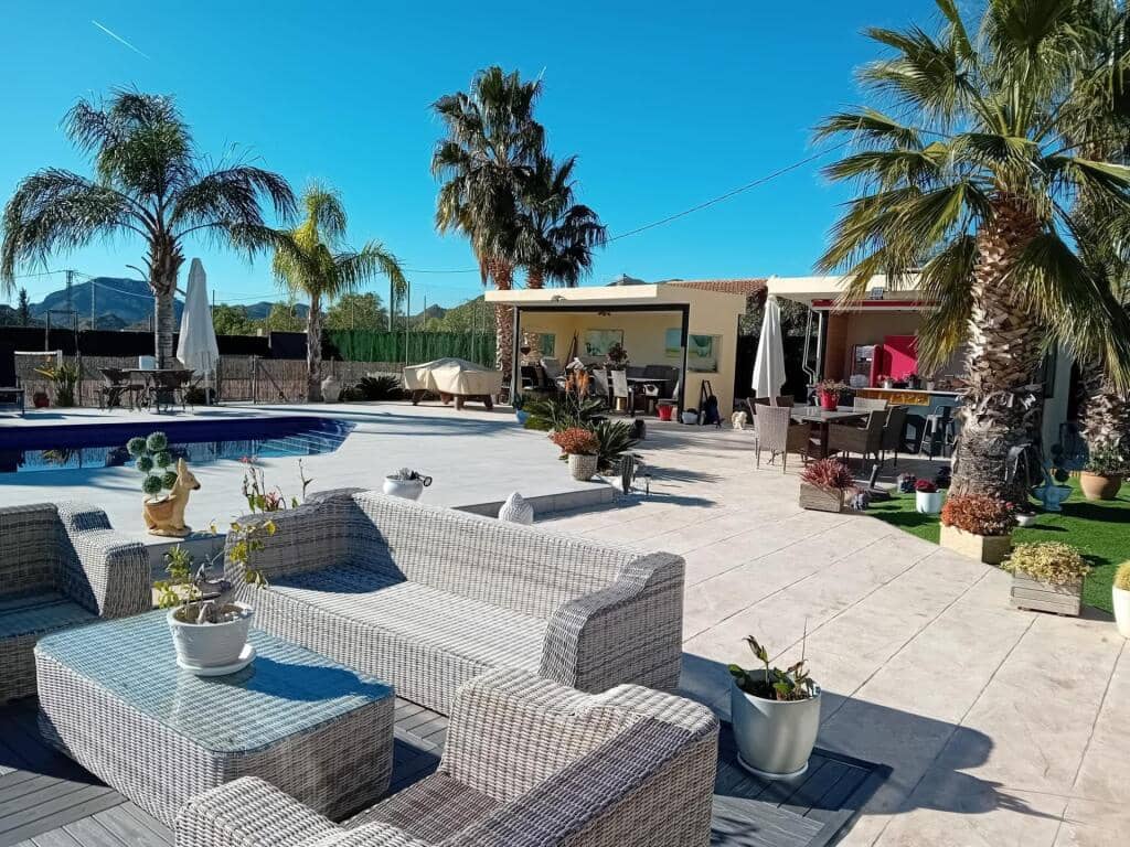 5 bedroom Villa for sale in Jijona / Xixona - € 469,000 (Ref: 9422247)