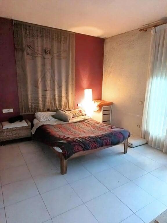 5 bedroom Villa for sale in Sant Cebria de Vallalta with pool garage - € 430,000 (Ref: 9427072)