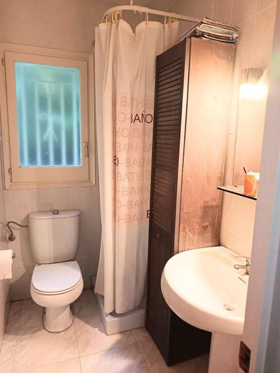 5 bedroom Villa for sale in Sant Cebria de Vallalta with pool garage - € 430,000 (Ref: 9427072)