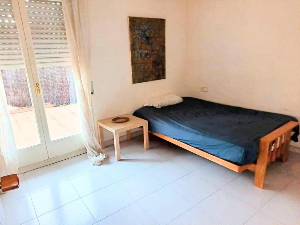 5 bedroom Villa for sale in Sant Cebria de Vallalta with pool garage - € 430,000 (Ref: 9427072)