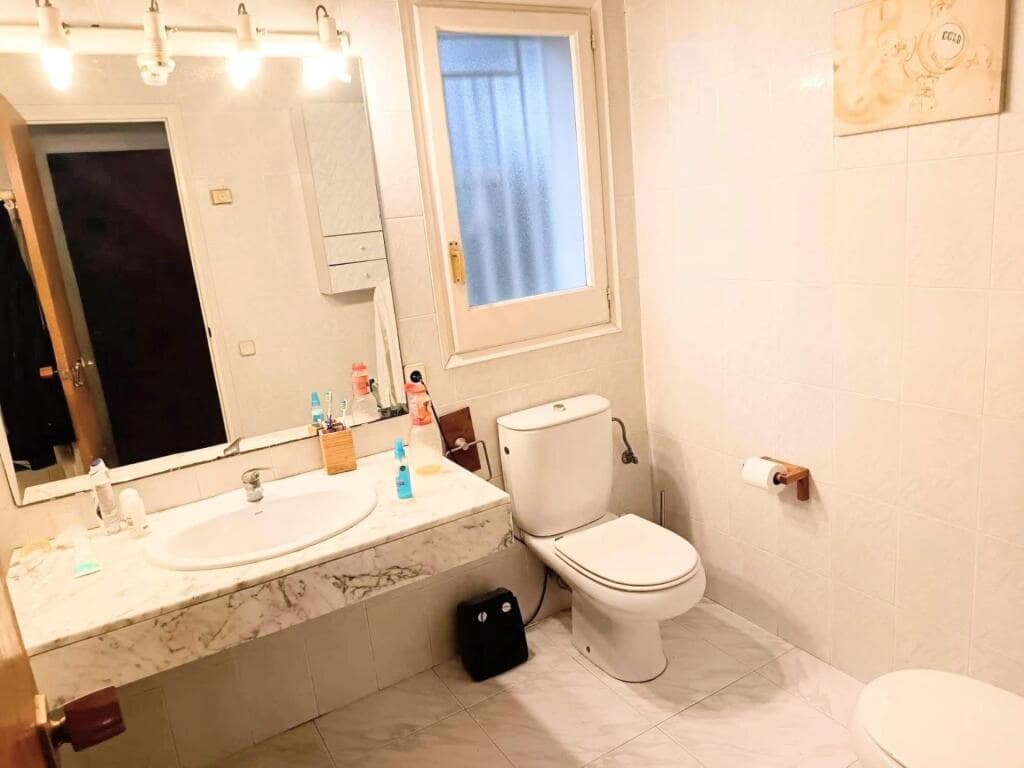 5 bedroom Villa for sale in Sant Cebria de Vallalta with pool garage - € 430,000 (Ref: 9427072)