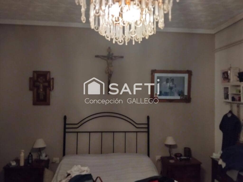 6 bedroom Villa for sale in Campo de Criptana - € 160,000 (Ref: 9427075)