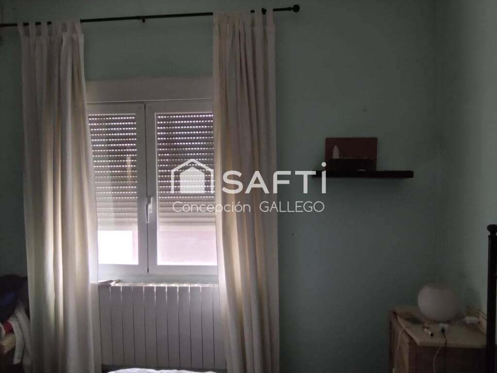 6 bedroom Villa for sale in Campo de Criptana - € 160,000 (Ref: 9427075)