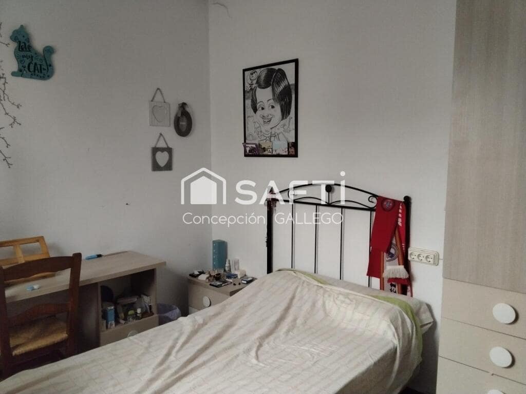 6 bedroom Villa for sale in Campo de Criptana - € 160,000 (Ref: 9427075)