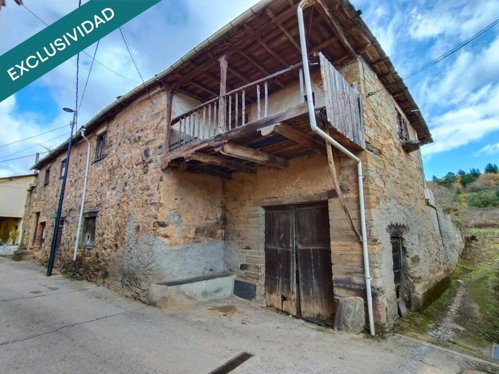 8 soverom Finca/Herregård til salgs i Carracedelo - € 55 000 (Ref: 9427079)