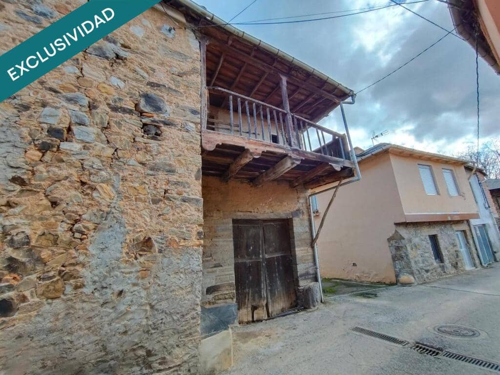 8 soverom Finca/Herregård til salgs i Carracedelo - € 55 000 (Ref: 9427079)