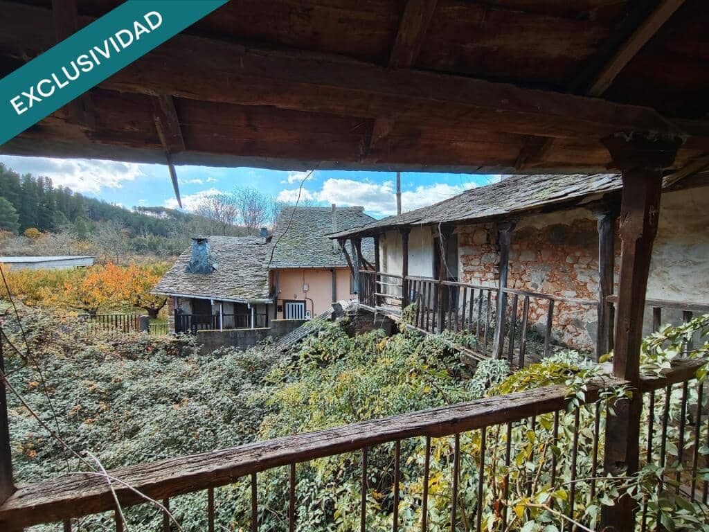 8 soverom Finca/Herregård til salgs i Carracedelo - € 55 000 (Ref: 9427079)