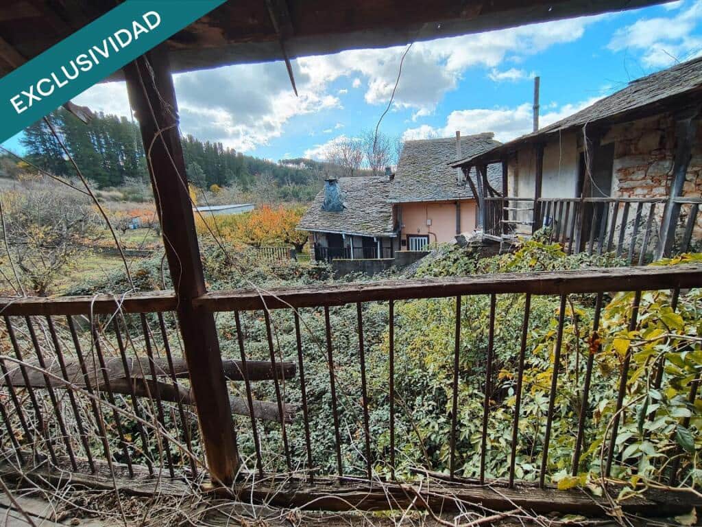 8 soverom Finca/Herregård til salgs i Carracedelo - € 55 000 (Ref: 9427079)