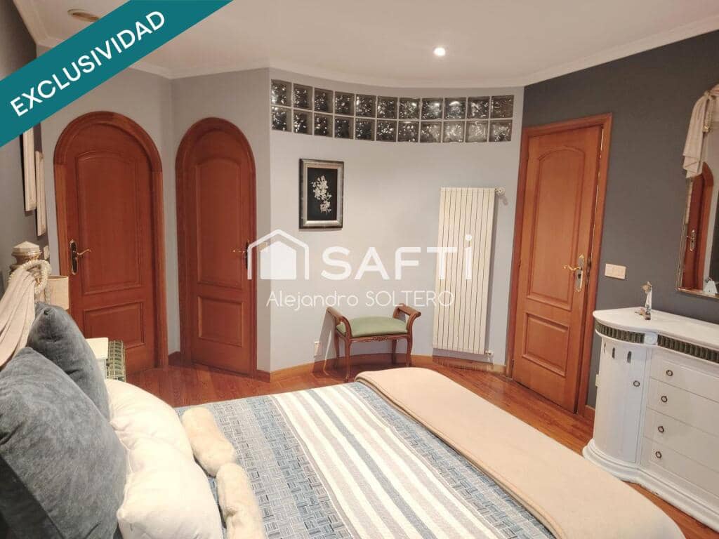 5 quarto Moradia para venda em Vigo com piscina garagem - 690 000 € (Ref: 9427080)