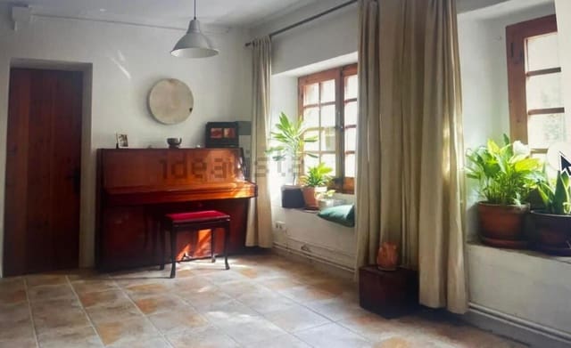 5 bedroom Finca/Country House for sale in Vallgorguina with garage - € 598,000 (Ref: 9427084)