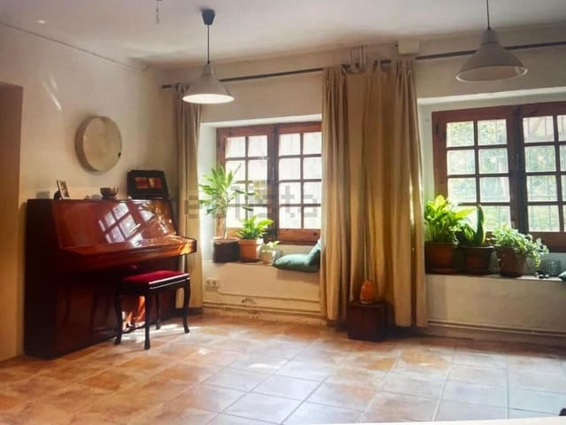 5 bedroom Finca/Country House for sale in Vallgorguina with garage - € 598,000 (Ref: 9427084)