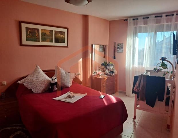 3 bedroom Apartment for sale in Salamanca city - € 99,900 (Ref: 9427086)