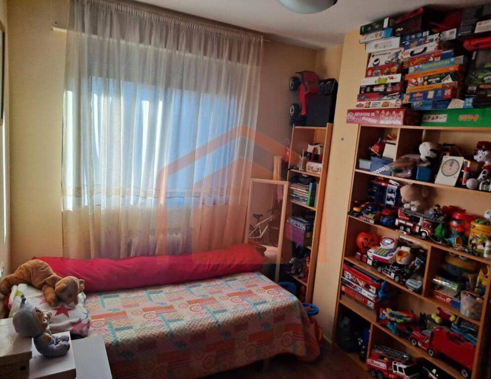 3 bedroom Apartment for sale in Salamanca city - € 99,900 (Ref: 9427086)