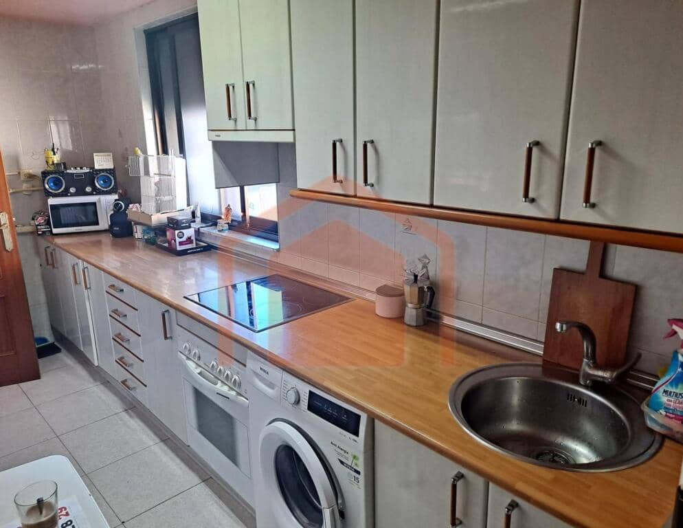 3 bedroom Apartment for sale in Salamanca city - € 99,900 (Ref: 9427086)