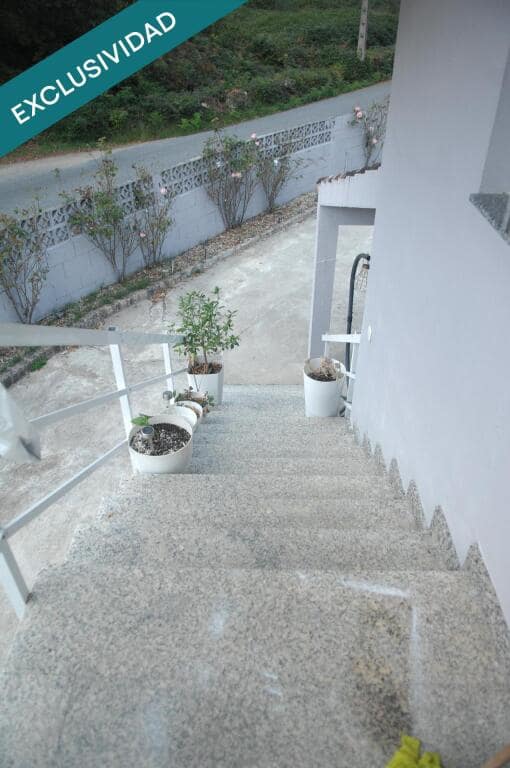 4 bedroom Villa for sale in Ponteareas - € 295,000 (Ref: 9427088)