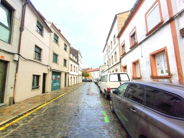 Kontor til salgs i Santiago de Compostela - € 400 000 (Ref: 9431310)