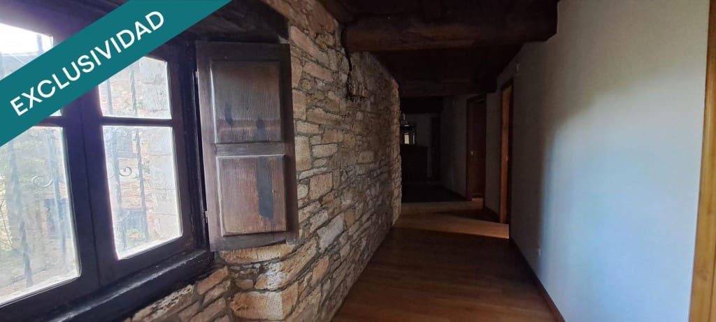 6 bedroom Finca/Country House for sale in Arganza - € 187,000 (Ref: 9431316)